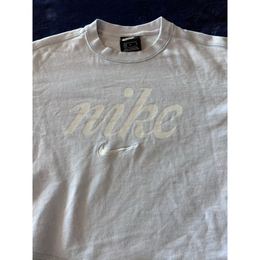 Nike Womens Cropped Crewneck Sweatshirt Long Sleeve  M Light Purple‎ Casual - Picture 2 of 11